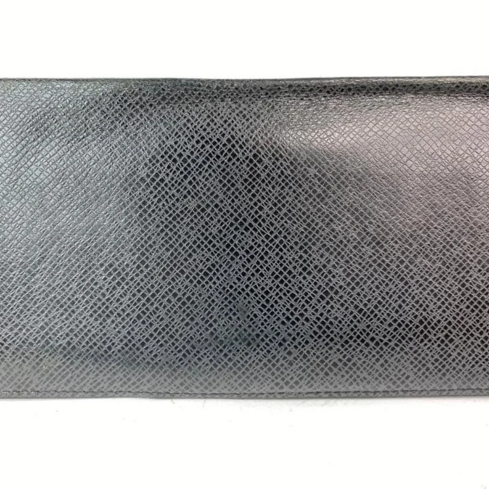 Louis Vuitton Charcoal Black Glacier Taiga Leather